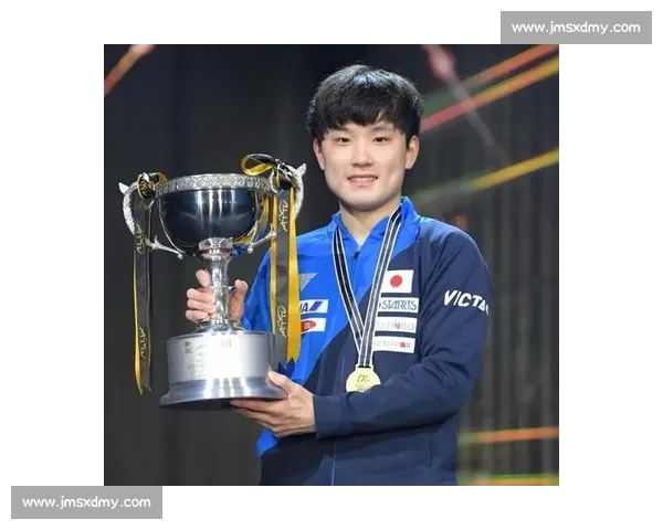 张本智和横滨夺冠脱衣庆祝引争议 中日球迷激辩体育礼仪 张本智和横滨夺冠脱衣庆祝引争议 中日球迷激辩体育礼仪