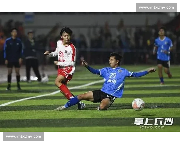 燃爆湘超！永州队踢爆比赛用球，41 大胜脱 “平王” 帽