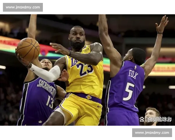 贾巴尔盛赞詹姆斯！湖人新三巨头能否复刻王朝？